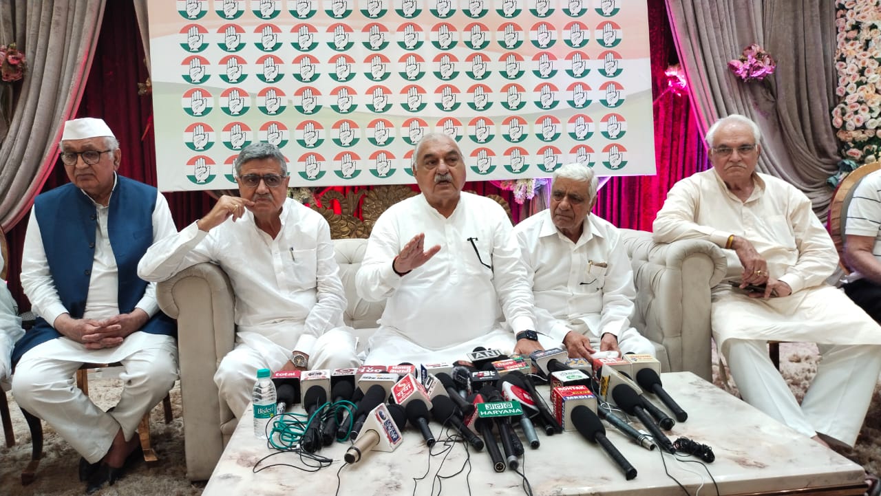 Read more about the article भ्रष्टाचार में डूबी सरकार ने प्रदेश को बेरोजगारी, अपराध, नशे व महंगाई के दलदल में धकेला – हुड्डा