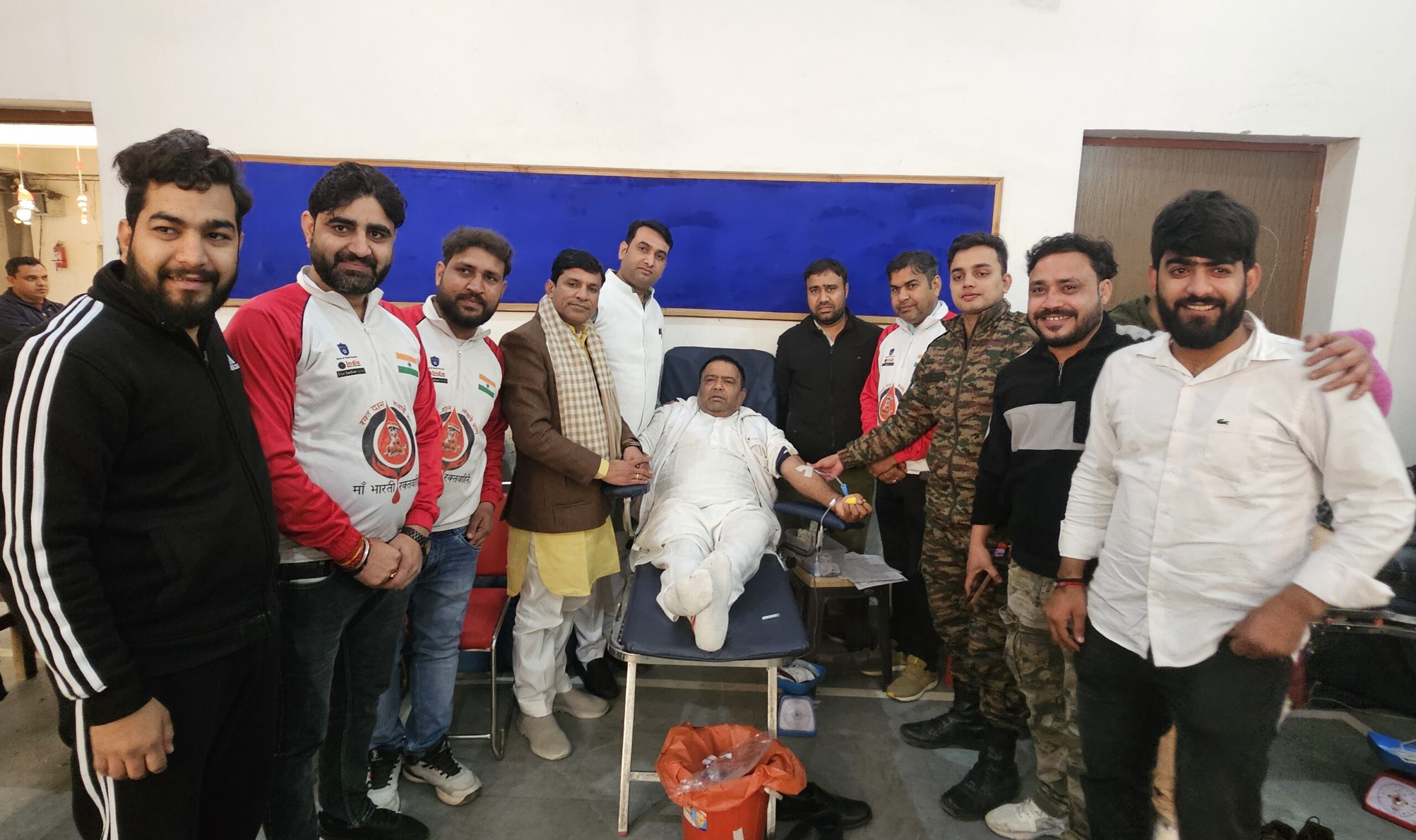 Read more about the article रक्तदान एक सराहनीय और प्रेरणादायक कार्य: दिनेश कौशिक