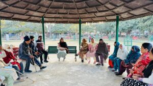 Read more about the article सेक्टर-6 के पार्क का चेयरपर्सन सरोज राठी ने किया दौरा, महिलाओं व सेक्टरवासियों की समस्याएं सुनीं