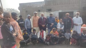 Read more about the article सार्थक परिवार ने मेहनतकश मजदूरों संग मनाया मकरसंक्रांति का पर्व।